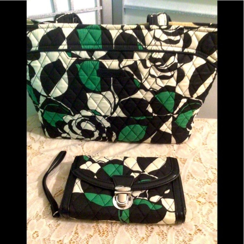 Vera Bradley GREEN/BLACK/WHITE  BAG & WALLET